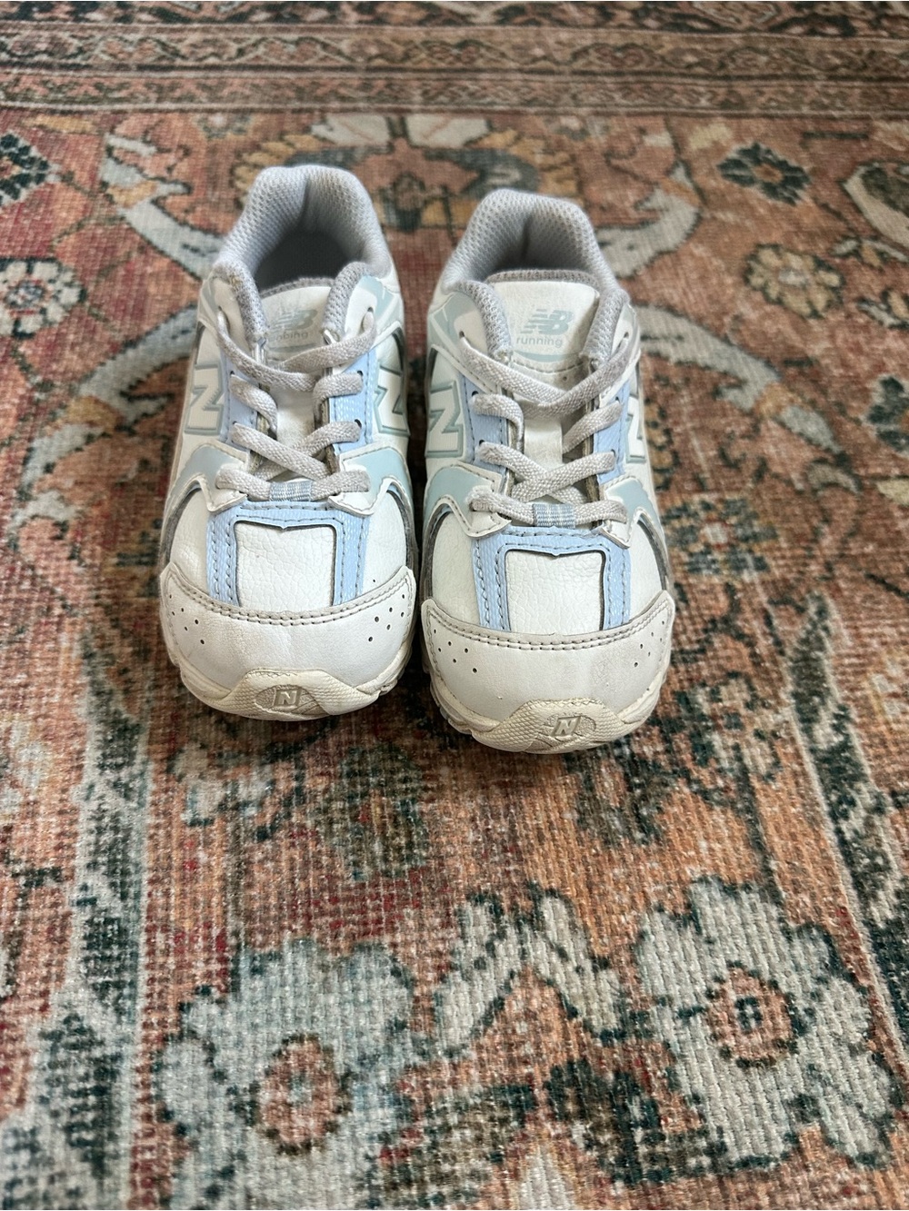 New Balance Kids White & Light Blue Casual Sneakers